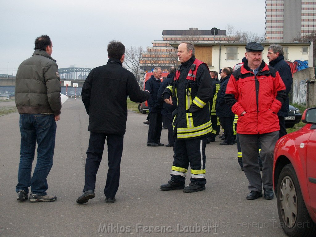 Neue LF`s fuer Koeln Uebergabe in Koeln Deutz an den Wachen  P072.JPG